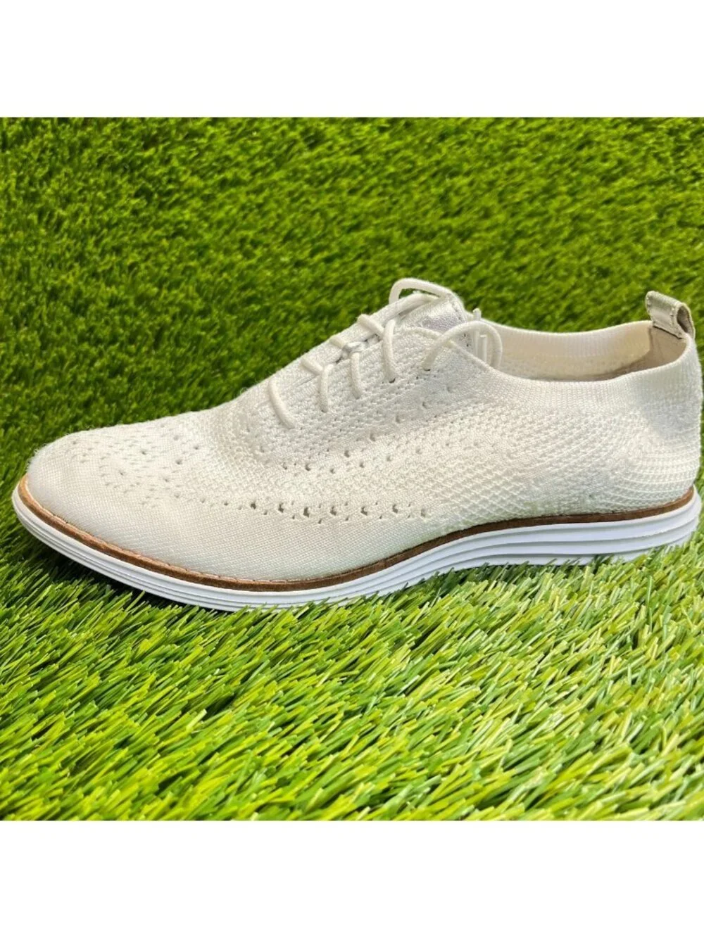 Cole Haan Original Grand Womens Size 7.5 Ivory Stitchlite Wingtip Oxford Shoes